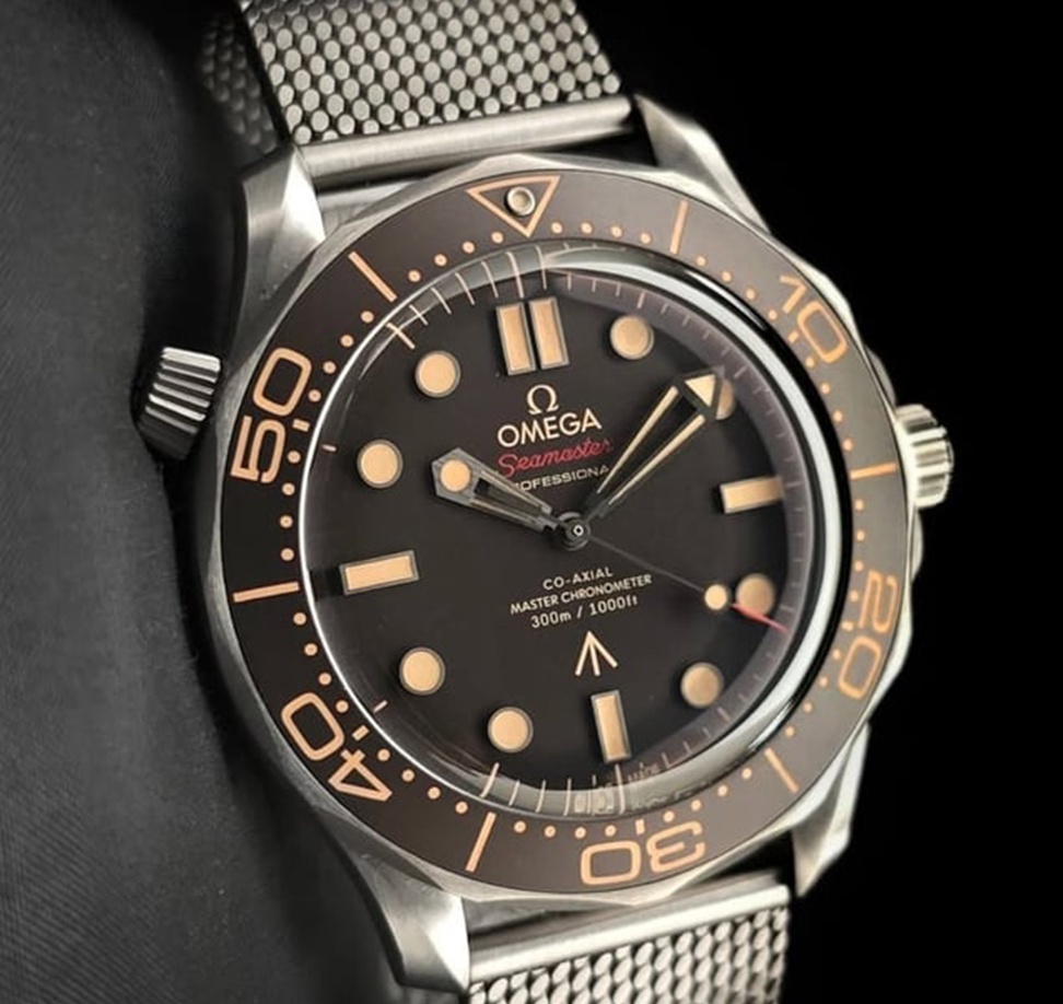 OMEGA SEAMASTER 007 SUPER CLONE WITH SWIZZ MACHINE - Image 2